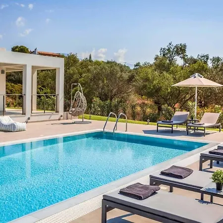 Agia Pelagia Sleeps 6 Pool Air Con T778938 *