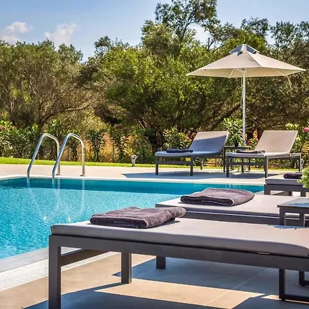Agia Pelagia Sleeps 6 Pool Air Con T778938 * Svoronata